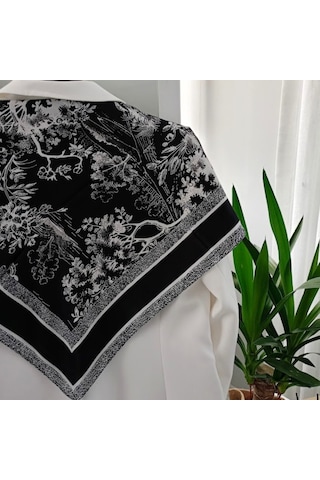Lente Aksesuar Kadın Premium Desenli Boyun Çanta Ve Saç Fuları 70x70 Cm Siyah Beyaz Ağaç
