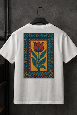Spoyi Osmanlı Lalesi Tasarımlı %100 Pamuk Yarım Oversize Beyaz T-shirt