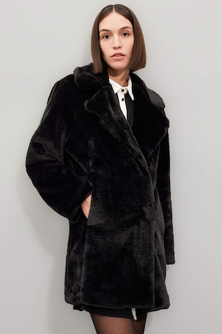 DeFacto Uzun Pelüş Kaban Oversize Geniş Kalıp Çıtçıt Kapamalı Cepli A4650AX24WNBK27 Siyah