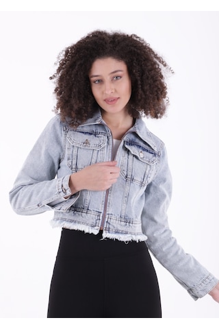 Püskül Detaylı Ve Fermuarlı Kolları Düğmeli Kısa Kot Kadın Ceket Kar Yıkama Açık Mavi Denim Kar Yıkama Açık Mavi