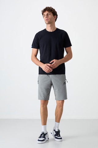 Tommy Life T08er-81136-23y Erkek Şort T08ER-81136-R6014
