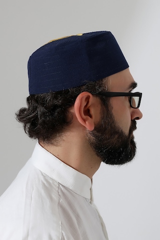 Elif Vav Nakışlı Kalıp Namaz Takkesi - Lacivert Lacivert