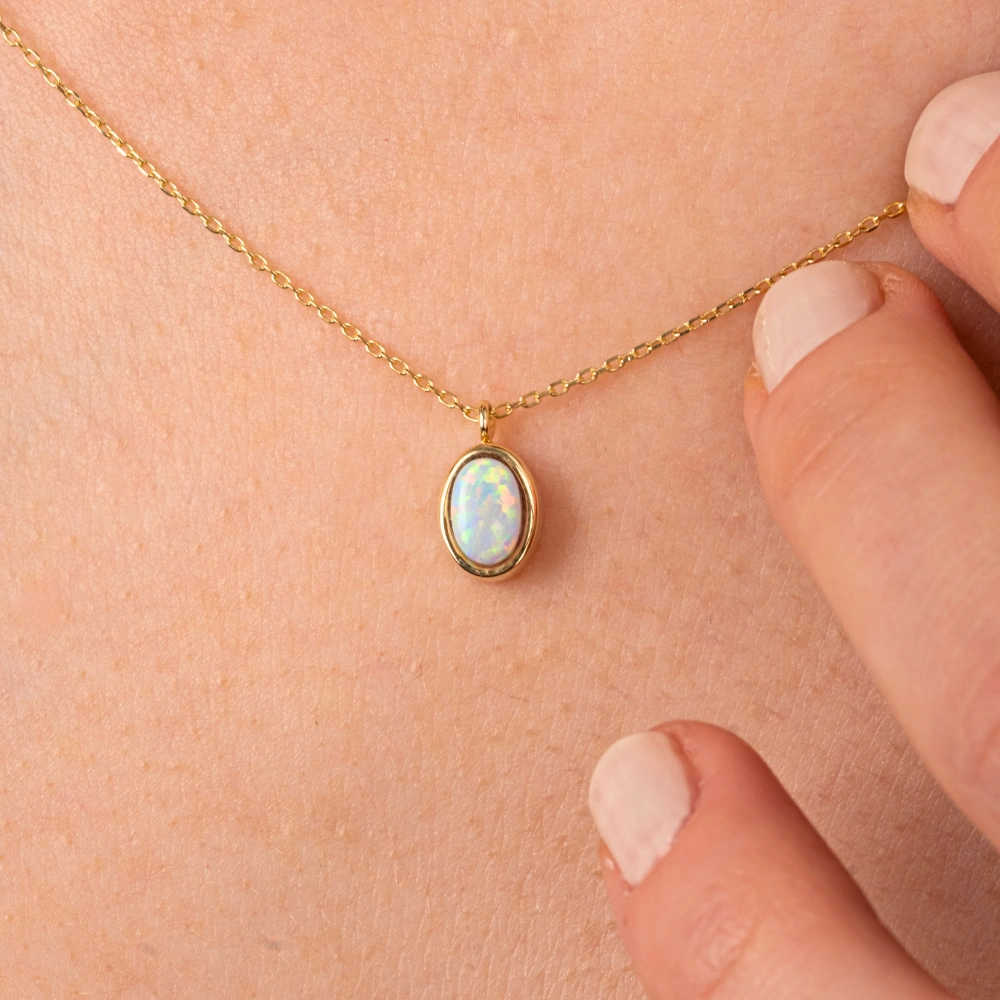 Gümüş Kolye - Opal Oval Taşlı 925 Ayar Gümüş Kolye Sarı