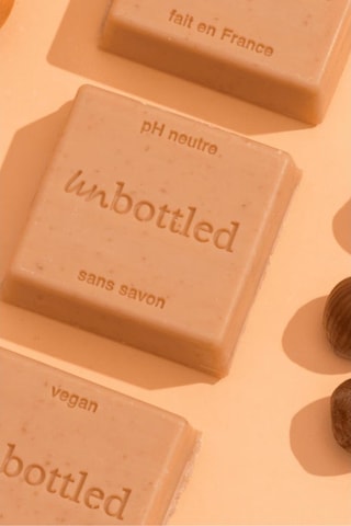 Unbottled Katı Duş Jeli Kayısı & Shea Bütteri Feste Körperseife Duş Jelleri 110 G