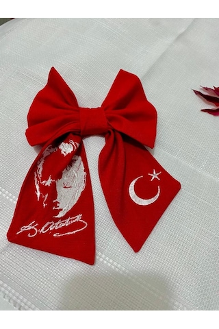 Atatürk Ay Yıldız Nakış İşlemeli Toka Kırmızı