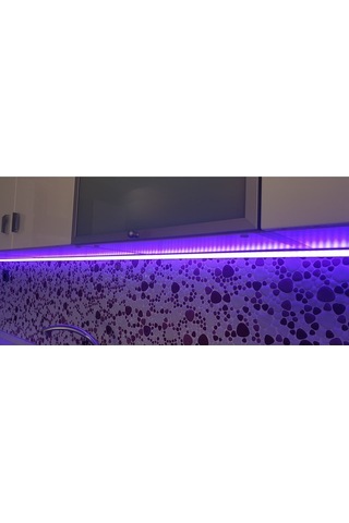 Rgb Renkli Kumandalı Mutfak Dolabı Ve Tezgah Altı Köşe Led Şerit Profil Aydınlatma Çok Renkli