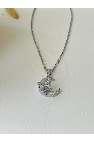 Hilal Model Kelebek Detay Çelik Kolye