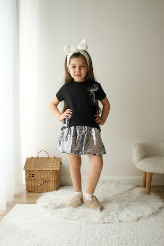 Kız Çocuk Gümüş - Siyah Renk Parlak Disco Kumaş Balon Etek Yıldız Baskılı T-shirt Pamuklu Altüst Takım Disco Çok Renkli