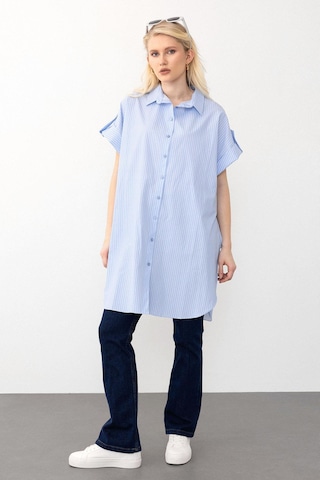 Olcay Yandan Yırtmaçlı Çizgili Poplin Tunik Açık Mavi 9283