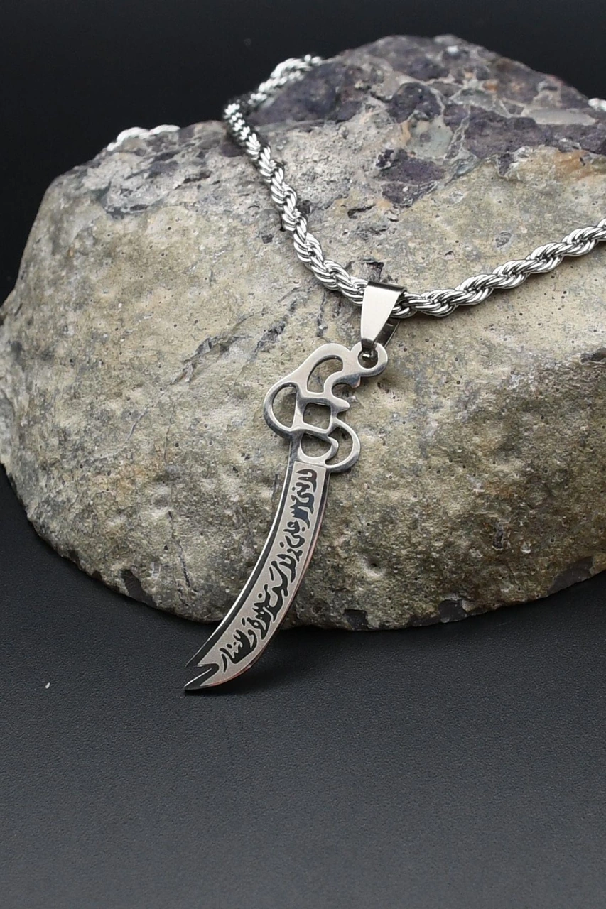 La Feta İlla Ali La Seyfe İlla Zülfikar Yazlı Kolye Paslanmaz Çelik Zincir 3mm 902306 Gümüş