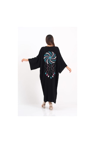 Kadın Siyah V Yaka Sırtı Ve Cepleri Nakışlı Püsküllü Oversize Uzun Elbise - Sıyah