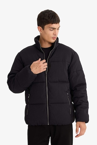 Defacto Regular Fit Dik Yaka Astarlı Fermuarlı Cepli Kışlık Mont F0418ax25wnbk27 Siyah-bk27