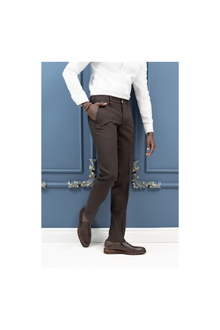 Ecer Slimfit Mevsimlik Fermuar Kapamalı Yan Cepli Kumaş Pantolon Kahverengi