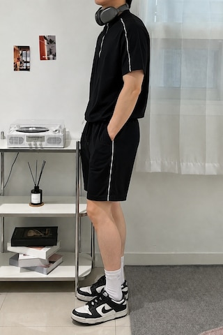 Cool Tarz Erkek Yarım Fermuarlı Şerit Detaylı Şort Takım Regular Fit 2 İplik Şardonsuz Siyah Siyah