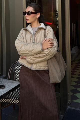 Bej Dik Yaka Kapitone Kadın Mont Mg2568 Bej