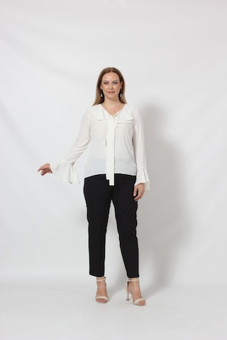 Moda Berray 3241-5be Beyaz İspanyol Kol Boyun Bağlama Detaylı Bluz