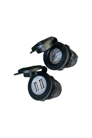 2.1 A Harici 2 Li USB Yuvası ve Çakmak Soketi Girişi 2 Li  12Volt