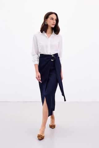 Sateen Aksesuar Kuşaklı Yırtmaçlı Etek - Lacivert-136889 Lacivert