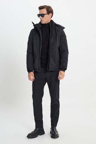 AC&Co / Altınyıldız Classics Erkek Standart Fit Normal Kesim Kapüşonlu Mont Siyah