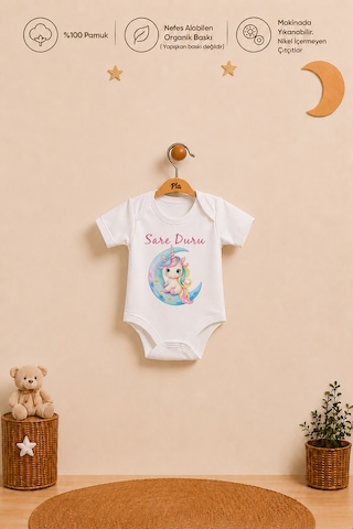 Pia Baby İsimli Kız Bebek Hediye Seti %100 Pamuk Organik Baskılı Body Yastık Kılıfı Ve Ham Bez Bebek Kıyafet Kesesi 1100bykyx Ekru