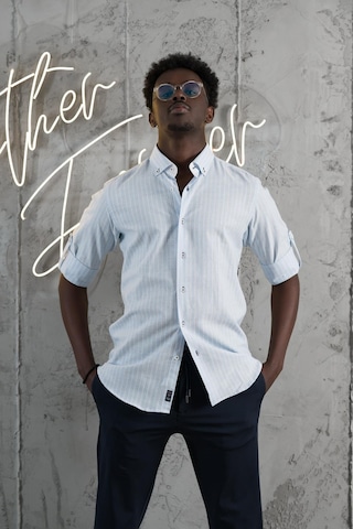 Advante Çizgili Yaka Düğmeli Katlamalı Kol Pamuklu Slimfit Yazlık Keten Gömlek Mavi