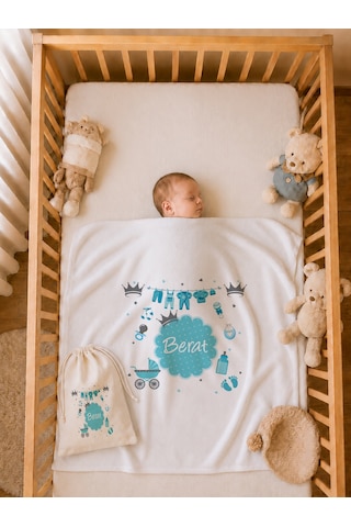 Erkek Bebek Hediyesi İsme Özel 80x80 Cm Çift Kat Penye Bebek Battaniyesi %100 Pamuk Ham Bez Kıyafet Keseli 2031bk0x Ekru