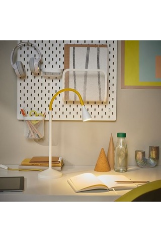 Ikea Nävlınge Çalışma Lambası, Sarı-beyaz, 52 Cm