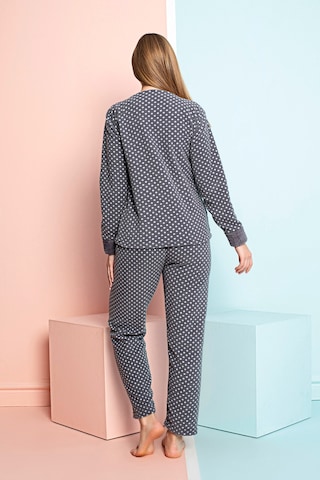 Nisanca Kadın Basic Kışlık Pijama Takımı Uzun Kollu Yumuşak Dokulu Bisiklet Yaka Rahat Kesim Jogger Paça 2'li Ev Giyim Takımı Füme