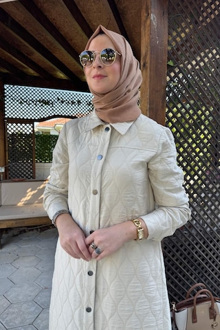 Rabia Şamlı Elmas Kapitone Kap Taş Çok Renkli