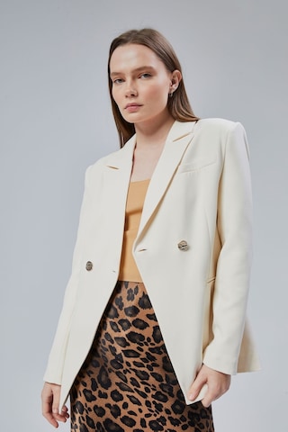 Ekru Regular Fit Yırtmaç Detaylı Blazer Ceket Ekru