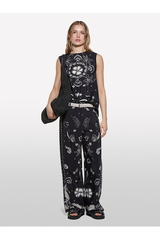 Sisley %100 Viskoz Desenli Pilise Motifli Kolsuz Bisiklet Yaka Üst Kadın Siyah Bluz - 325p5xınlq09a