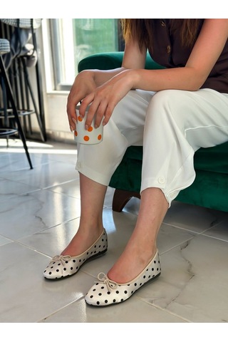 Ervanın Butiği Bej Puantiyeli Saten İndia Fiyonk Detay Kadın Babet-6301 Bej Puantiye