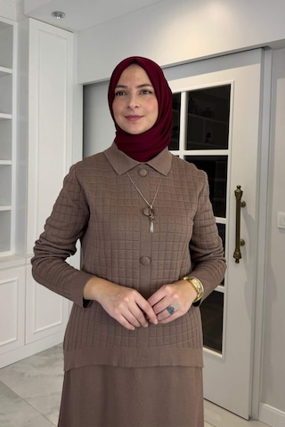 Rabia Şamlı Kumsal Triko Takım Sütlü Kahve Çok Renkli