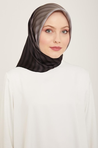 Armine Nostalji Sura İpek Eşarp Ist 9150-88 Siyah Gri Çizgili Degrade Desen siyah