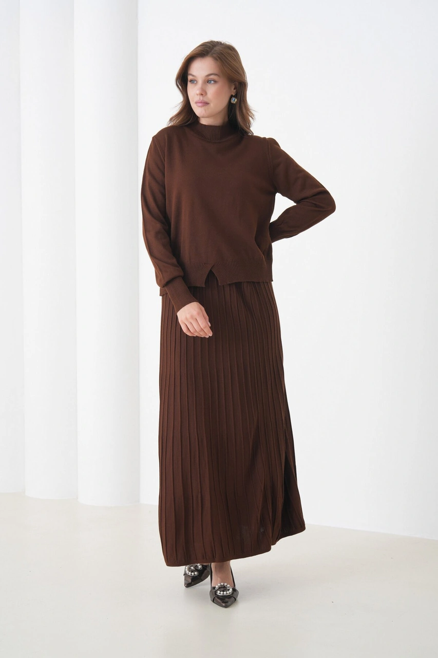 Kadın Pileli Etek Kazağı V Tasarım Tesettüre Uygun Örgü Triko Etek Kazak Takım Kahverengi