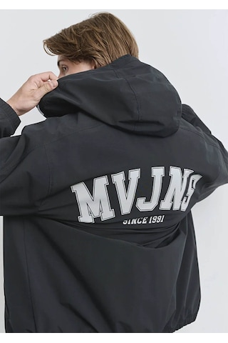 Mavi Mvjns Baskılı Kapüşonlu Siyah Erkek Mont M0110622-71379 Siyah