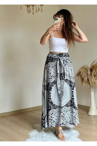 Azra Butik Otantik Desenli Etek Beyaz