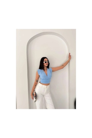 Butik İstanbul Vatkalı Kolsuz V Yaka Drapeli Crop Bluz Likralı Fit - Bebek Mavisi