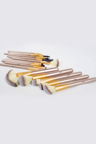 Hannah 18 Parça Makyaj Fırça Seti Krem
