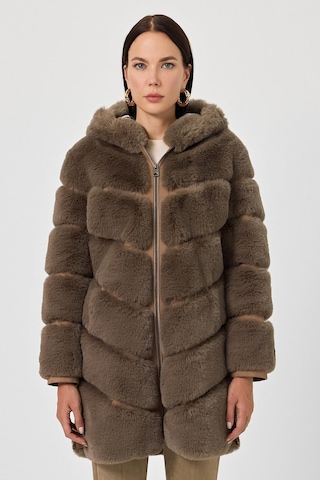 Martina Vizon Tüylü Mont 001