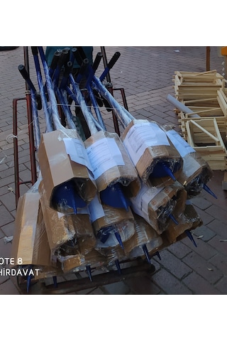 Manuel Toprak Burgusu Ağaç Fidan Çit Direği Dikme Aparatı