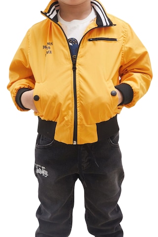 Erkek Çocuk Yağmurluklu Tişört Pantolon Üçlü Takım Sarı