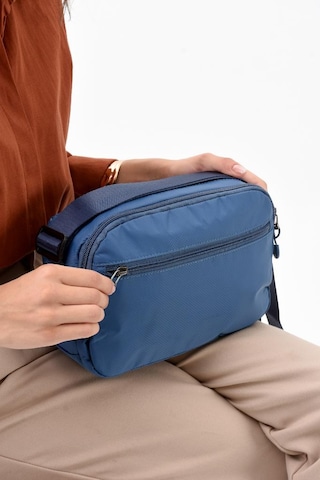 Baginn Kadın Postacı Çanta Paraşüt Kumaş Çapraz Askılı Elde Tutmalı Omuz Çantası 21 17 Cm Su İtici Kumaşlı Mavi