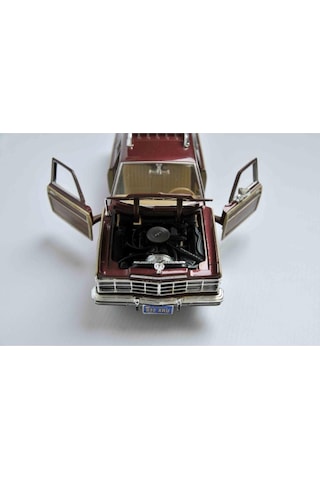 1979 Chrysler Lebaron 1/24 Model Araç Motormax