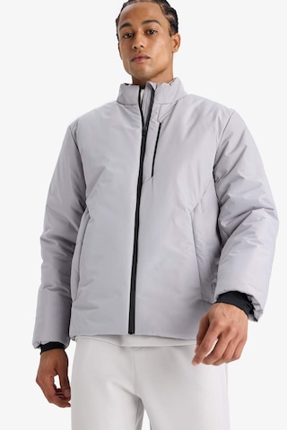 Defacto Defactofit Su İtici Slim Fit Dar Kesim Fermuarlı Su Geçirmez Mont E9484ax25wngr487 Gri