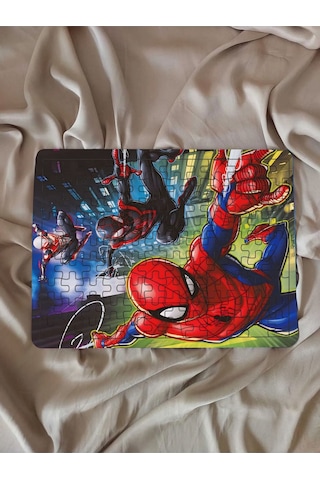 Çocuk Puzzle Ahşap Örümcek Adam 108 Parça Mobilya