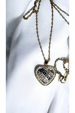 Taşlı Çizgili Kalp Kolye Altın Renk Modern Kadın Takı Modeli