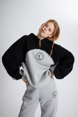 Holly Lolly Şardonlu 3 İplik Kumaş Oversize Kapişonlu Revenge Sweatshirt Gri