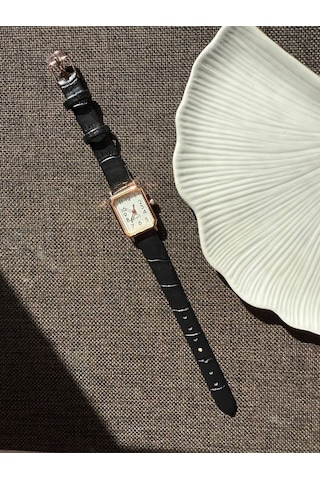 Retro Minimal Deri Kordon Vintage Kadın Kol Saati Dikdörtgen Kasa Gümüş