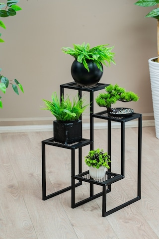 4 Katlı Kademeli Metal Çiçeklik, Modern Saksılık, Balkon Ve Salon İçin Dekoratif Saksı Standı Siyah